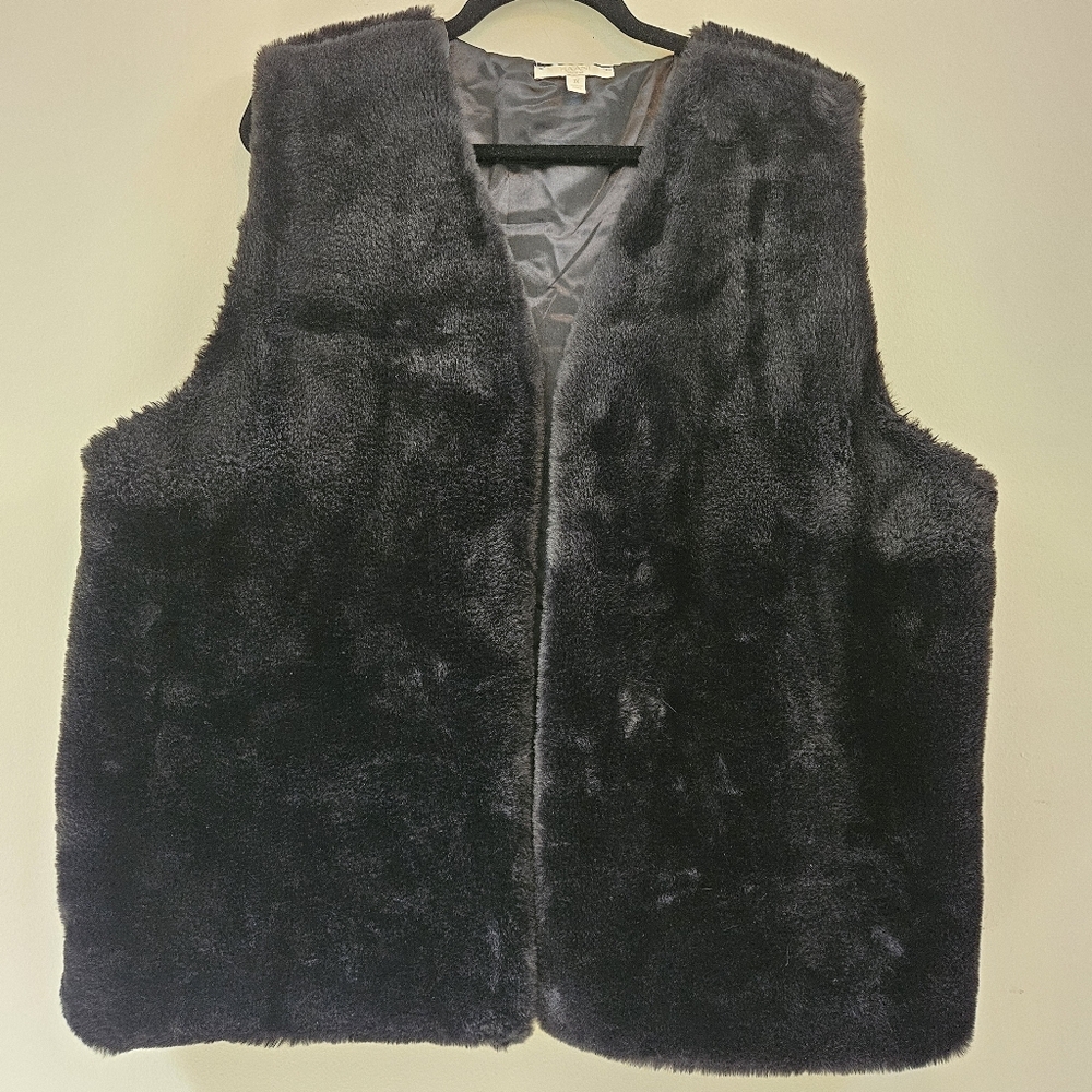 Haani Faux Fur Vest Black Women's 3X Satin Lined - Picture 3 of 11